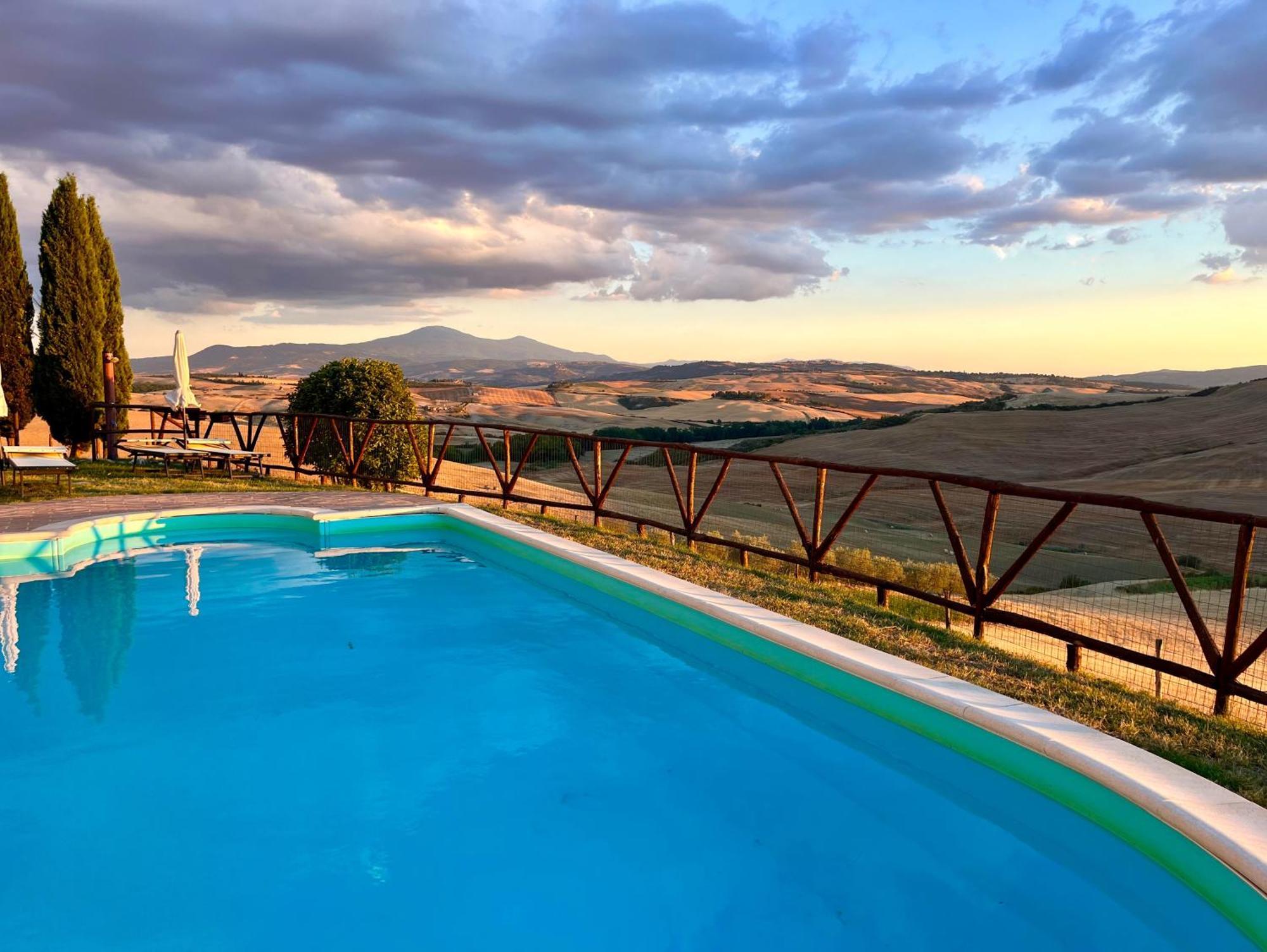 Poggiosalto In Toscana Pienza Luaran gambar